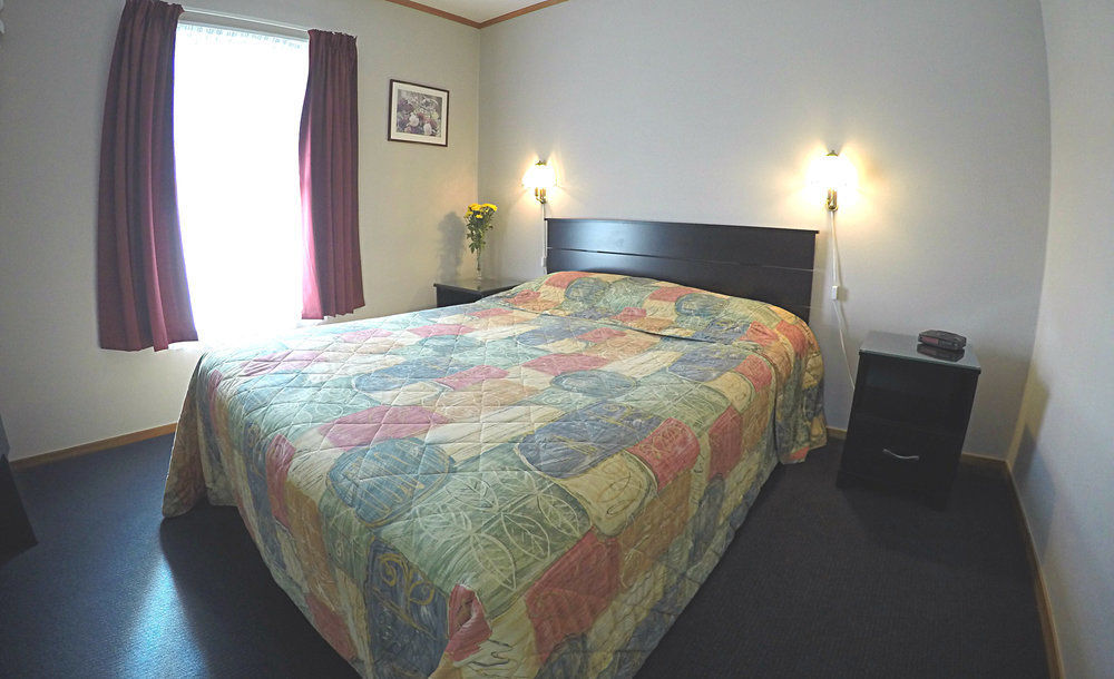 Coromandel Cottages Bagian luar foto