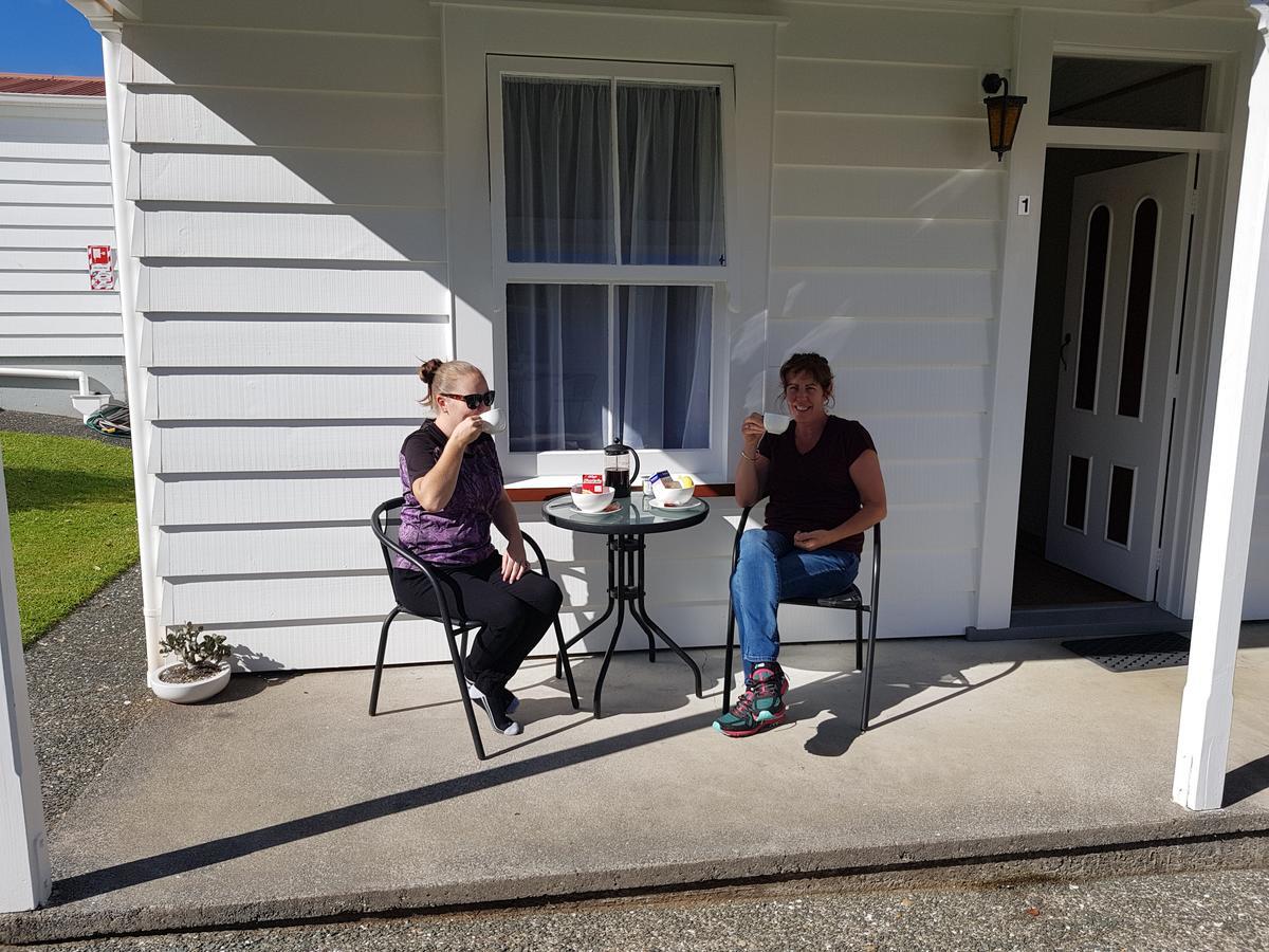 Coromandel Cottages Bagian luar foto