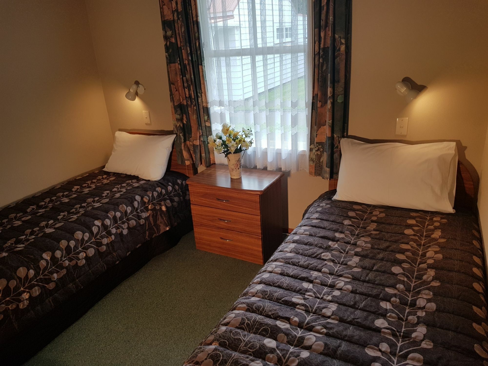 Coromandel Cottages Bagian luar foto
