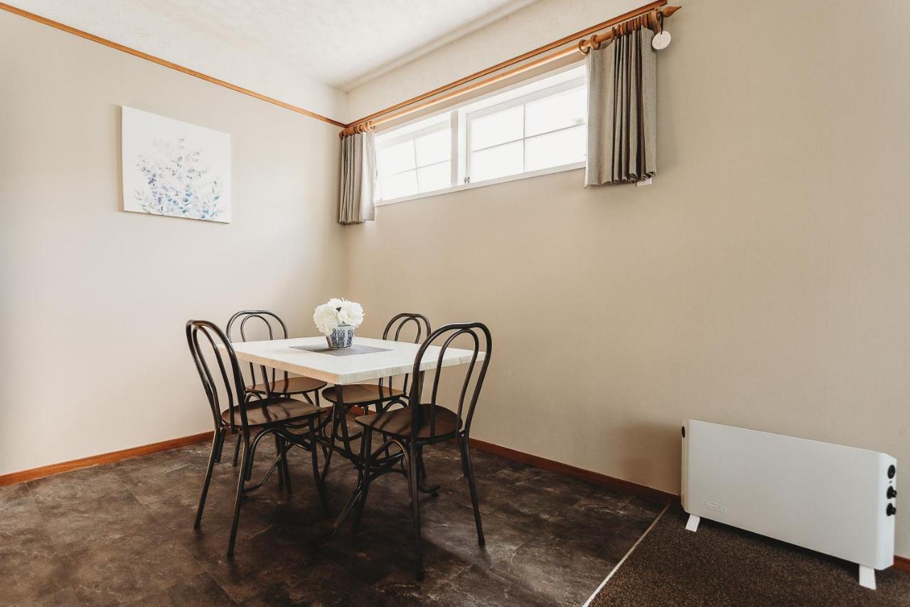 Coromandel Cottages Bagian luar foto
